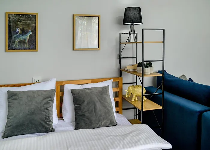 Rentplanet - Zdrowa Apartment *